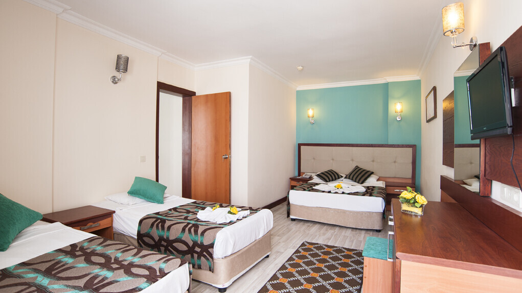 Concordia Celes Hotel